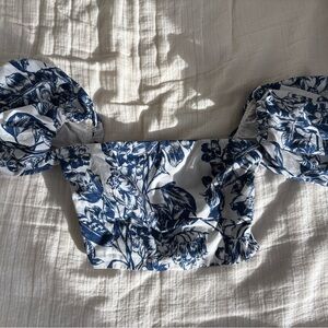 Abercrombie puff sleeve floral top